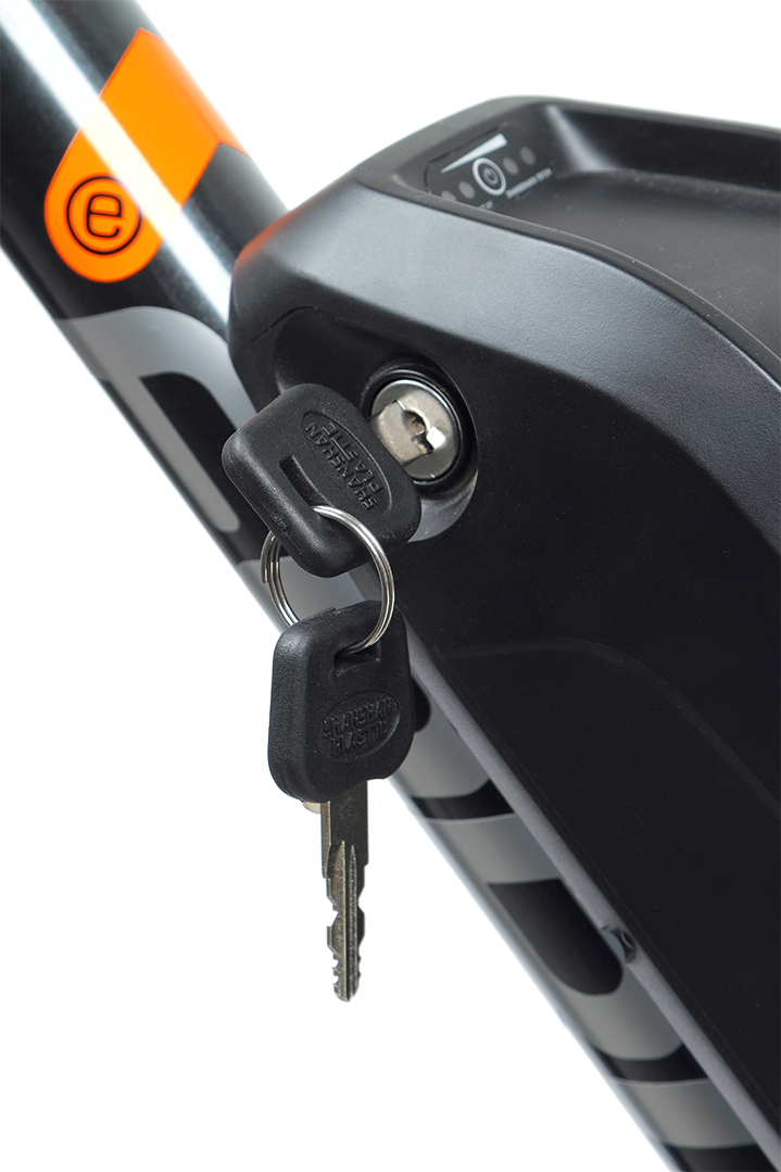 Forward CYCLONE PLUS 26 2.0 disc 500w (2021) Forward CYCLONE PLUS 26 2.0 disc 500w (2021)